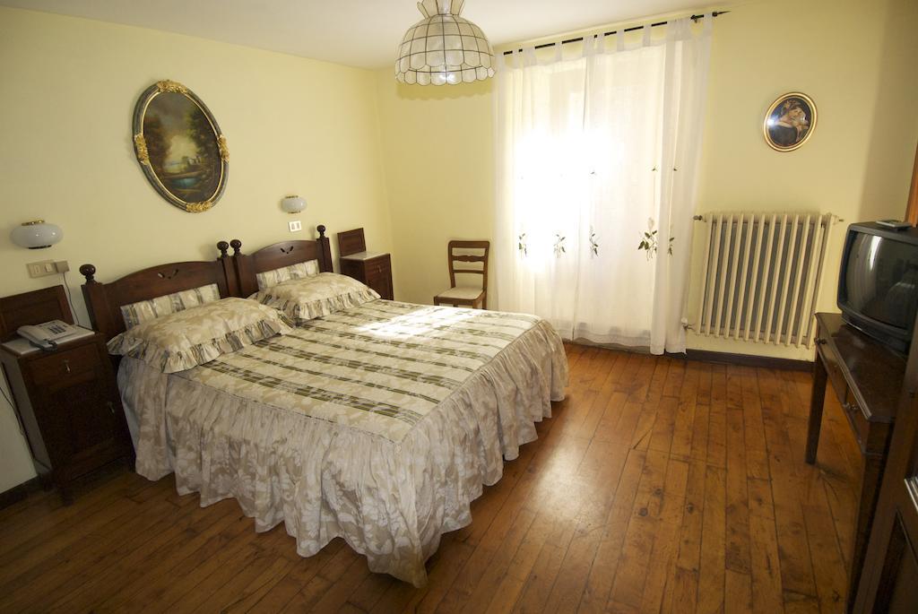 Albergo Ristorante Galli Pievepelago Chambre photo