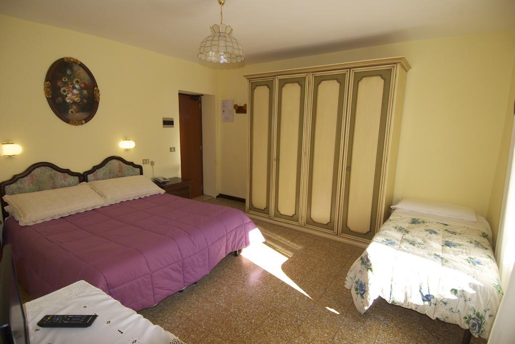 Albergo Ristorante Galli Pievepelago Chambre photo